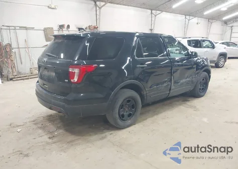 2017 Ford Police Interceptor z USA, uszkodzony, nr VIN 1FM5K8ARXHGC57967